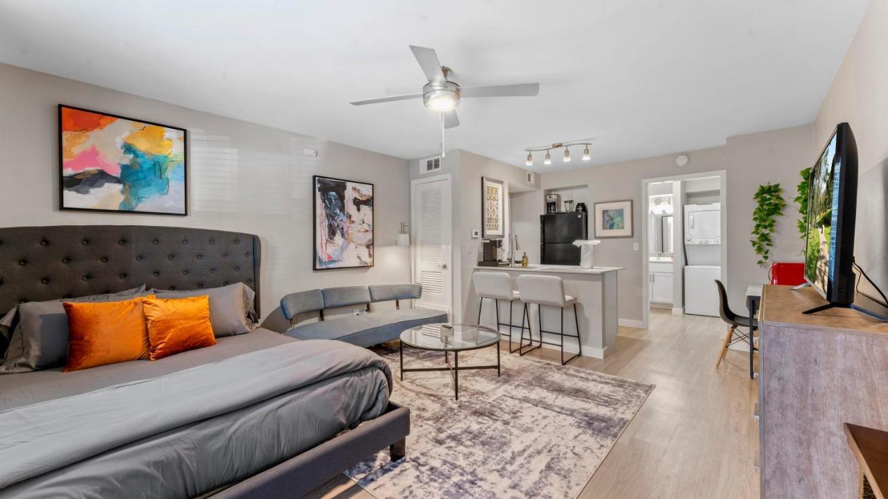 Cozy Efficiency Studios Close To Downtown And Domain Austin Exterior photo