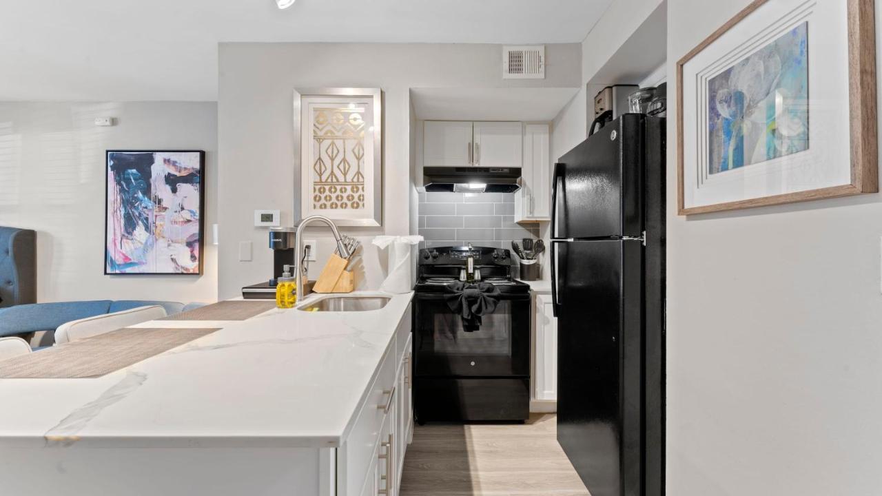Cozy Efficiency Studios Close To Downtown And Domain Austin Exterior photo